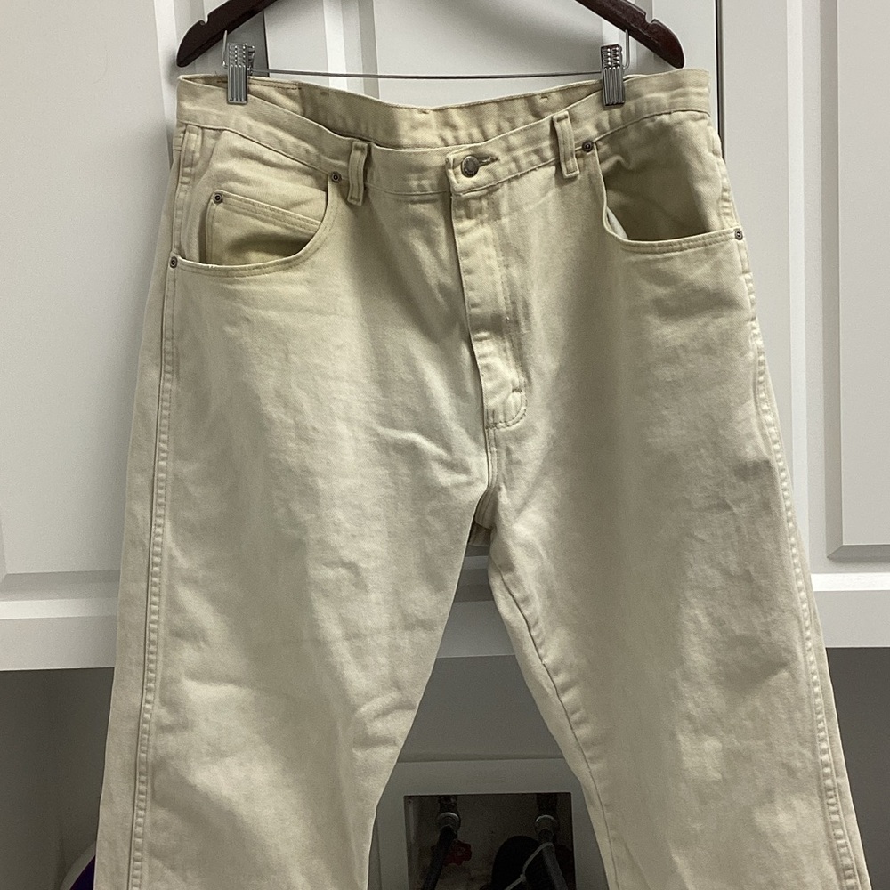 Wrangler Men's Tan Relaxed Jeans